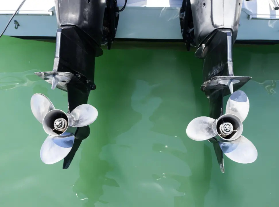 Outboard Motor Propeller and Marine Engine Power Differences